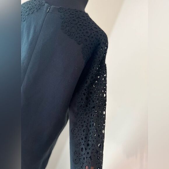 AKRIS PUNTO BERGDORF GOODMAN BLACK LONG SLEEVE DRESS WITH LACE SLEEVES SIZE 10 - Picture 5 of 10